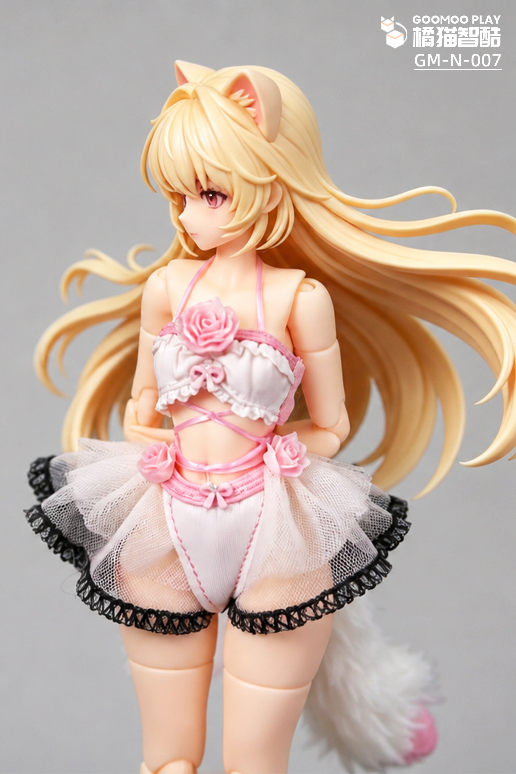 1/12 Scale Outfit Set –Snow Neko Doll Clothes with Fur Jacket & Paw Boots